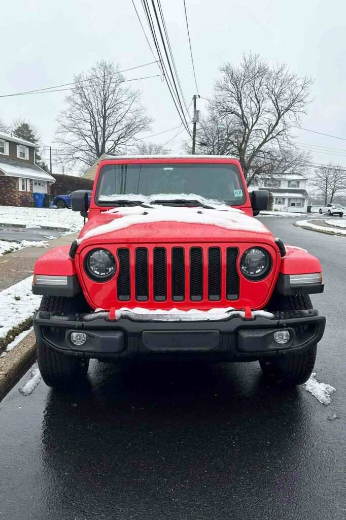 Jeep Jl Aux Switches Temporarily Unavailable Battery Charging in Winter